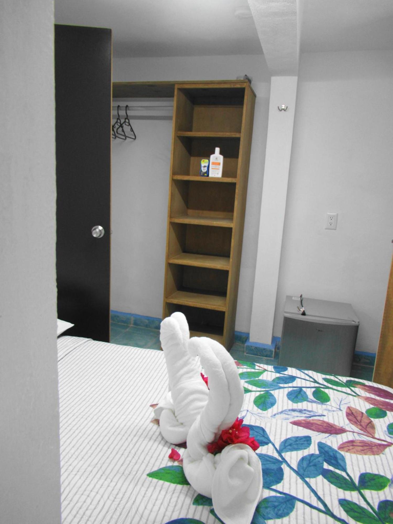 Cocos Apartment Cancun Bagian luar foto